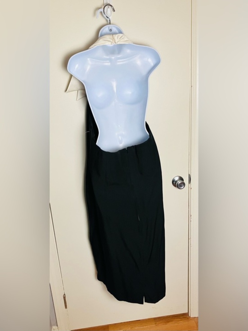 Vintage 80s Betsy & Adam Black Halter Cocktail Dress Ivory Collar Size 24w - Picture 3 of 5